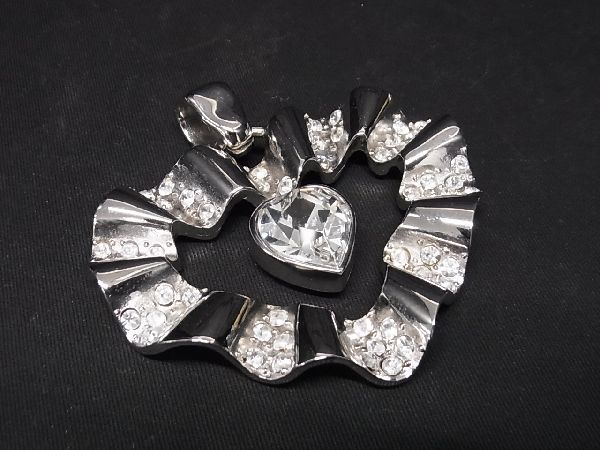 1円 ■極美品■ GIVENCHY ジバンシィ ハート ラインストーン ネックレストップ ペンダントトップ アクセサリー シルバー系 BE6972_画像1