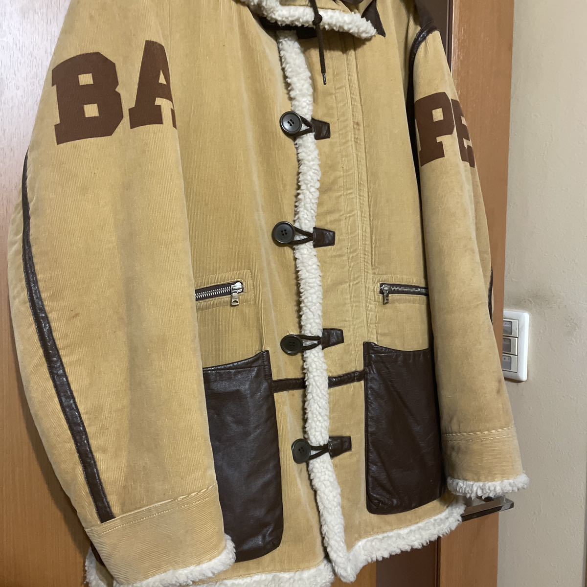  ultra rare archive [A BATHING APE ] the first period B-7 corduroy boa coat A Bathing Ape Bape NIGO reverse side . Street 90s old clothes VINTAGE