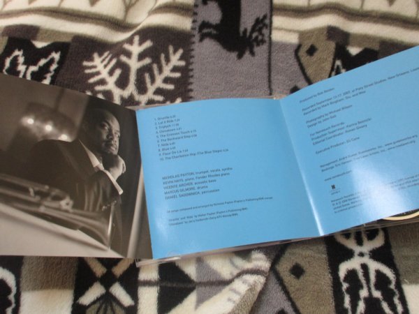 「Into The Blue」【CD・10曲】ニコラス・ペイトン（TP）ケビン・ヘイズ（ｐ）ダイエル・サドウニック（per）_画像4