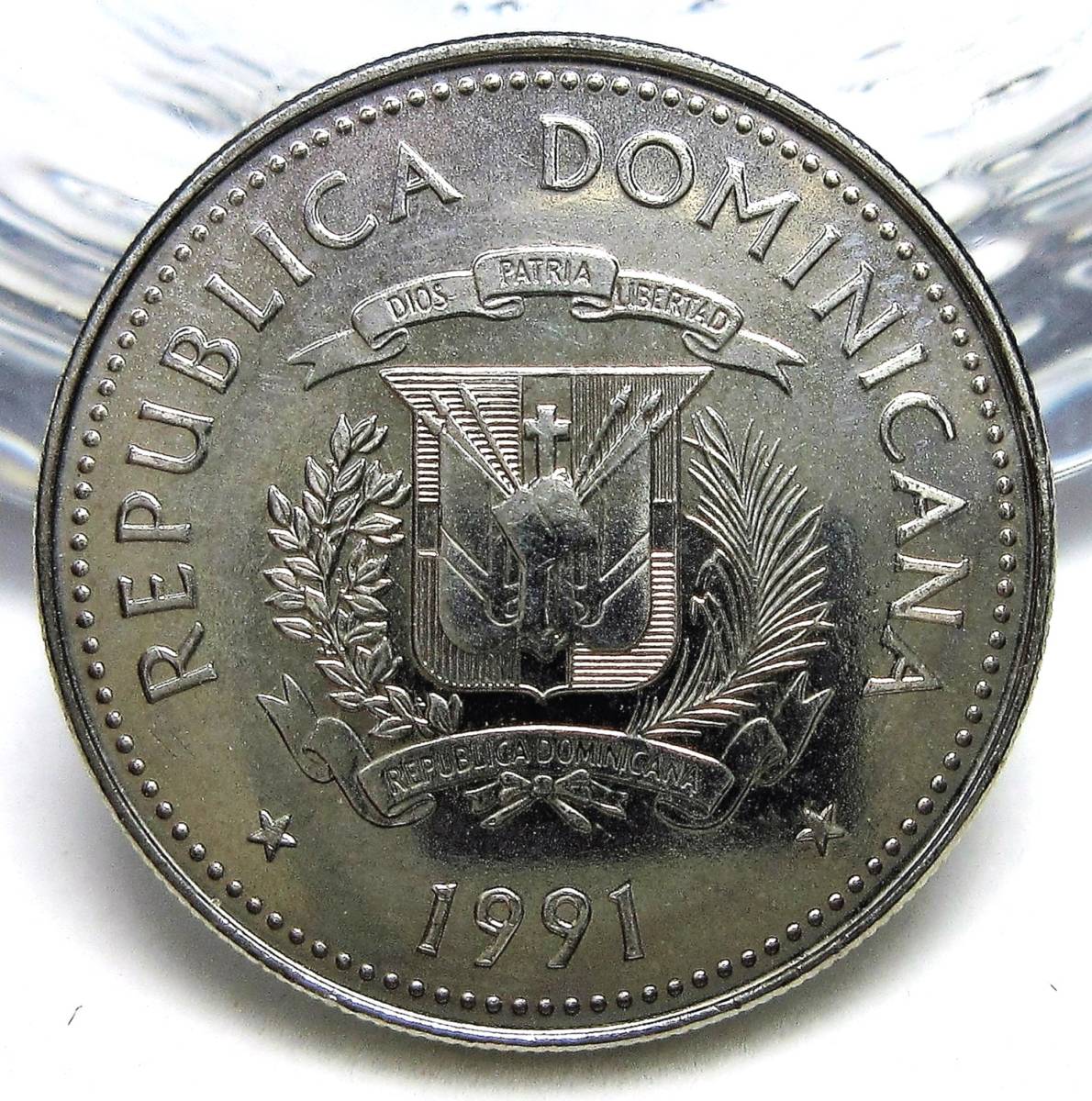 ドミニカ共和国 25センタボ 1991年 24.27mm 5.65g_画像2