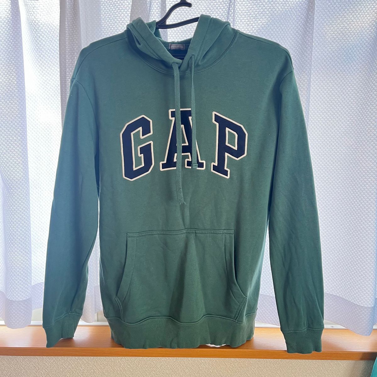 GAP パーカー