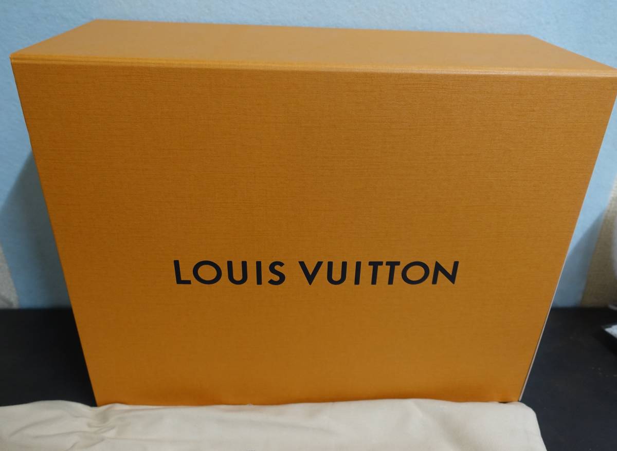 LOUIS VUITTON ルイ・ヴィトン LVトレイナー ラインスニーカー LOUIS VUITTON ルイ・ヴィトン LVトレイナー ラインスニーカー
