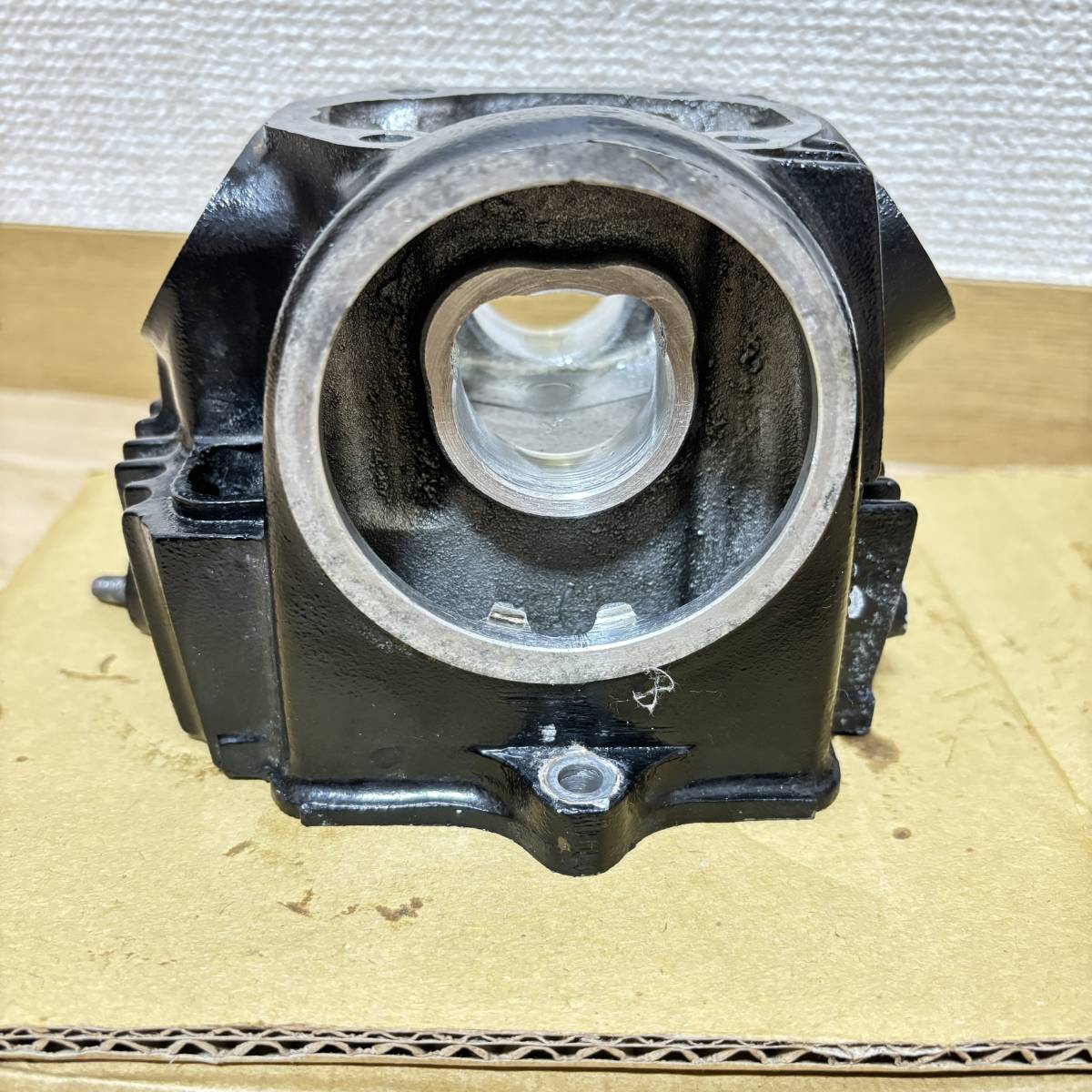 ゴリラ Z50J Z50JE 6V 純正 シリンダー シリンダーヘッド サイドカバー モンキー カブ シャリー ダックス_画像4