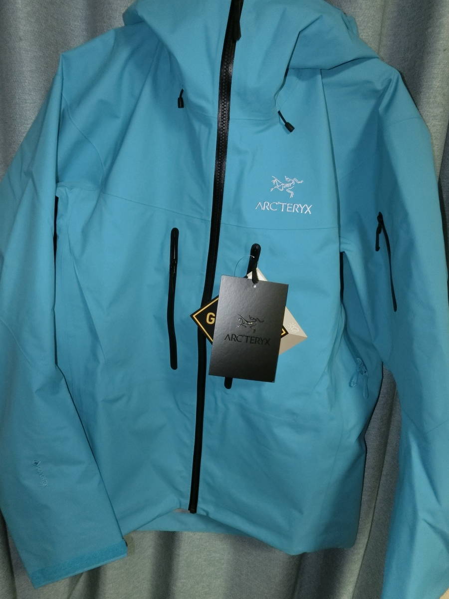 即決 Mサイズ ARC'TERYX Alpha SV Jacket Blue Tetra 新品未使用 即決 Mサイズ ARC'TERYX Alpha SV Jacket Blue Tetra 新品未使用