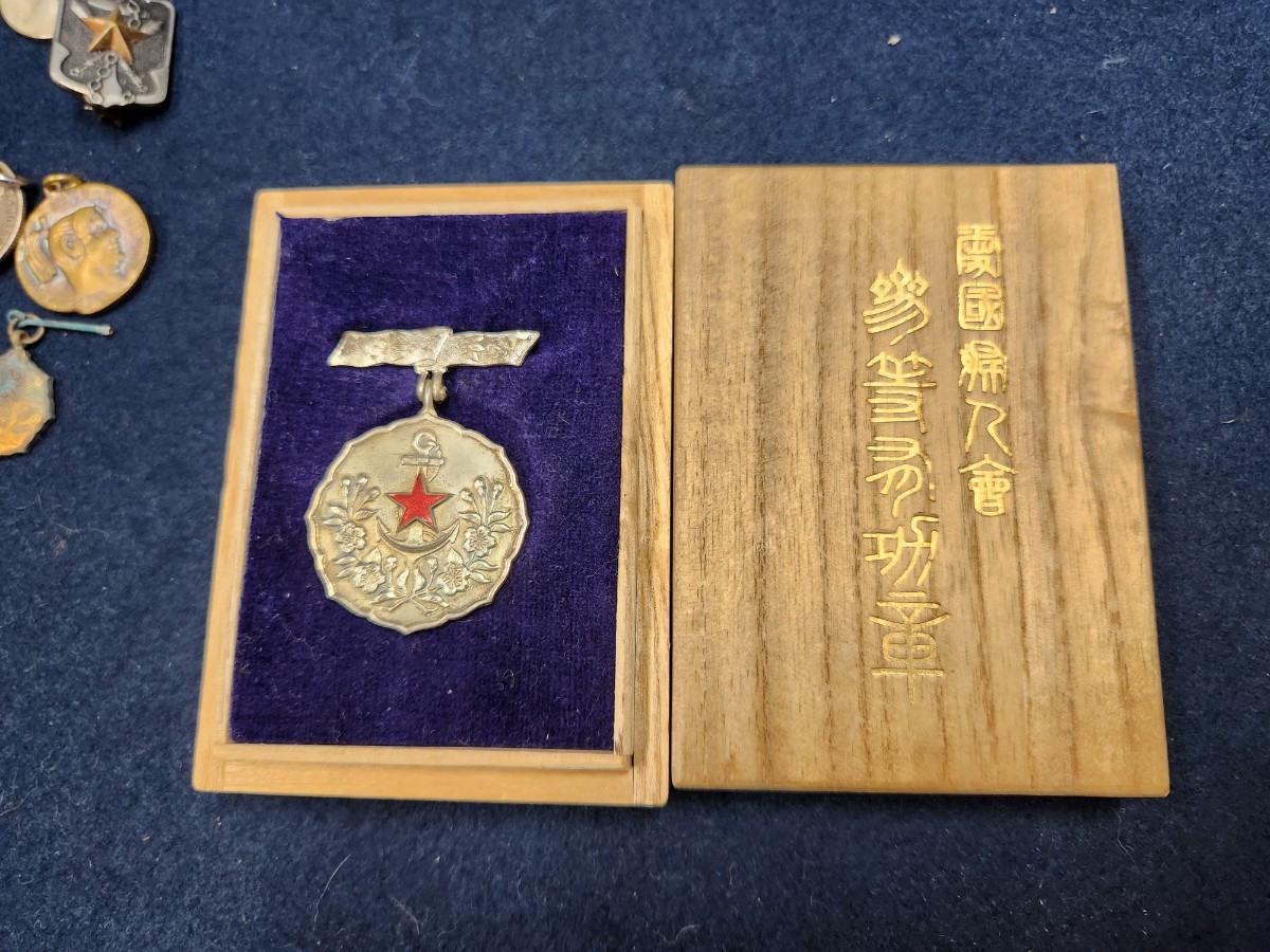 Bibian 比比昂- ☆rm☆旧日本軍☆各種徽章/記章/略綬板等色々 Bibian 比比昂- ☆rm☆旧日本軍☆各種徽章/記章/略綬板等色々