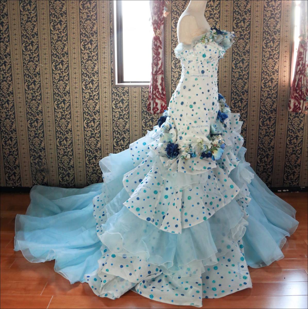 Sancta Carina thank takalina2WAY design . Mini dress also become high class wedding dress 7 number S size light blue color dress 