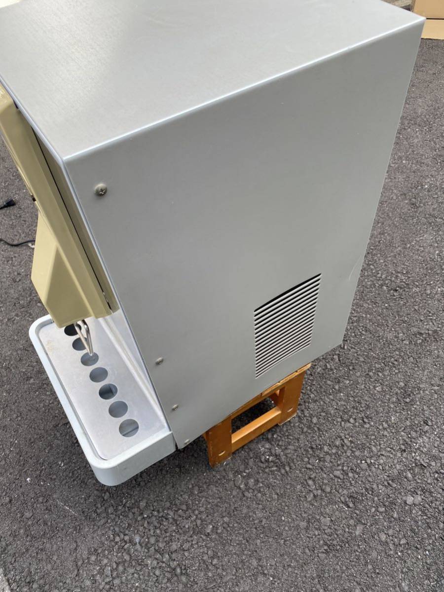 中古 日立 冷水機 ウォータークーラー RW-142P型 / 通電OK 中古 日立 冷水機 ウォータークーラー RW-142P型 / 通電OK