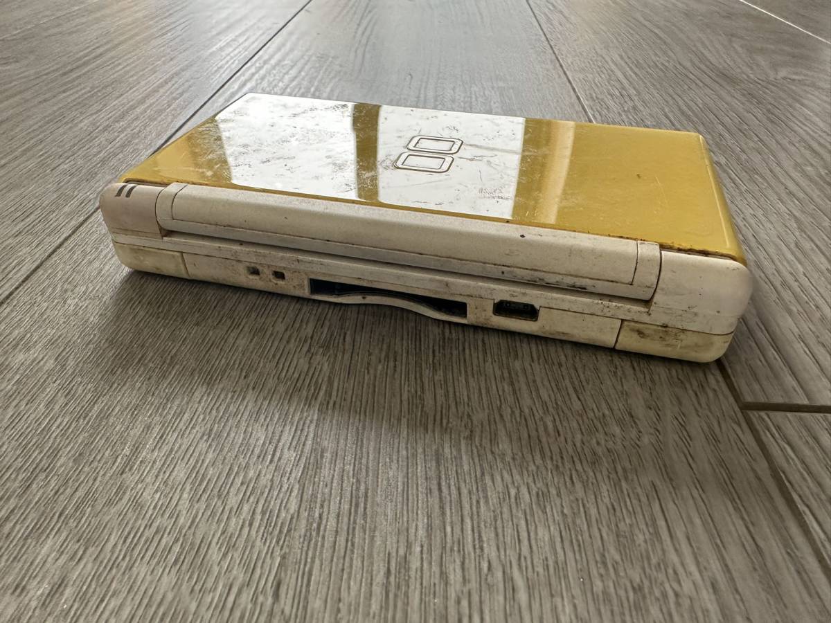 ニンテンドー　任天堂　NINTENDO　DS　 Lite　DSライト　イエロー　ピカチュウ色　USG-001_画像3