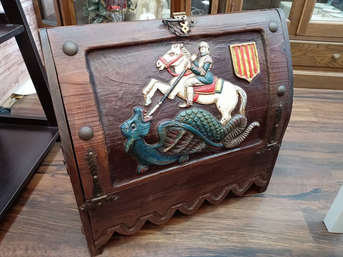 【希少】ESPANA スペイン 木彫り 彫刻 収納箱 木箱 アンティーク 宝箱 ドラゴン 騎士 馬 白馬 欧州 家具