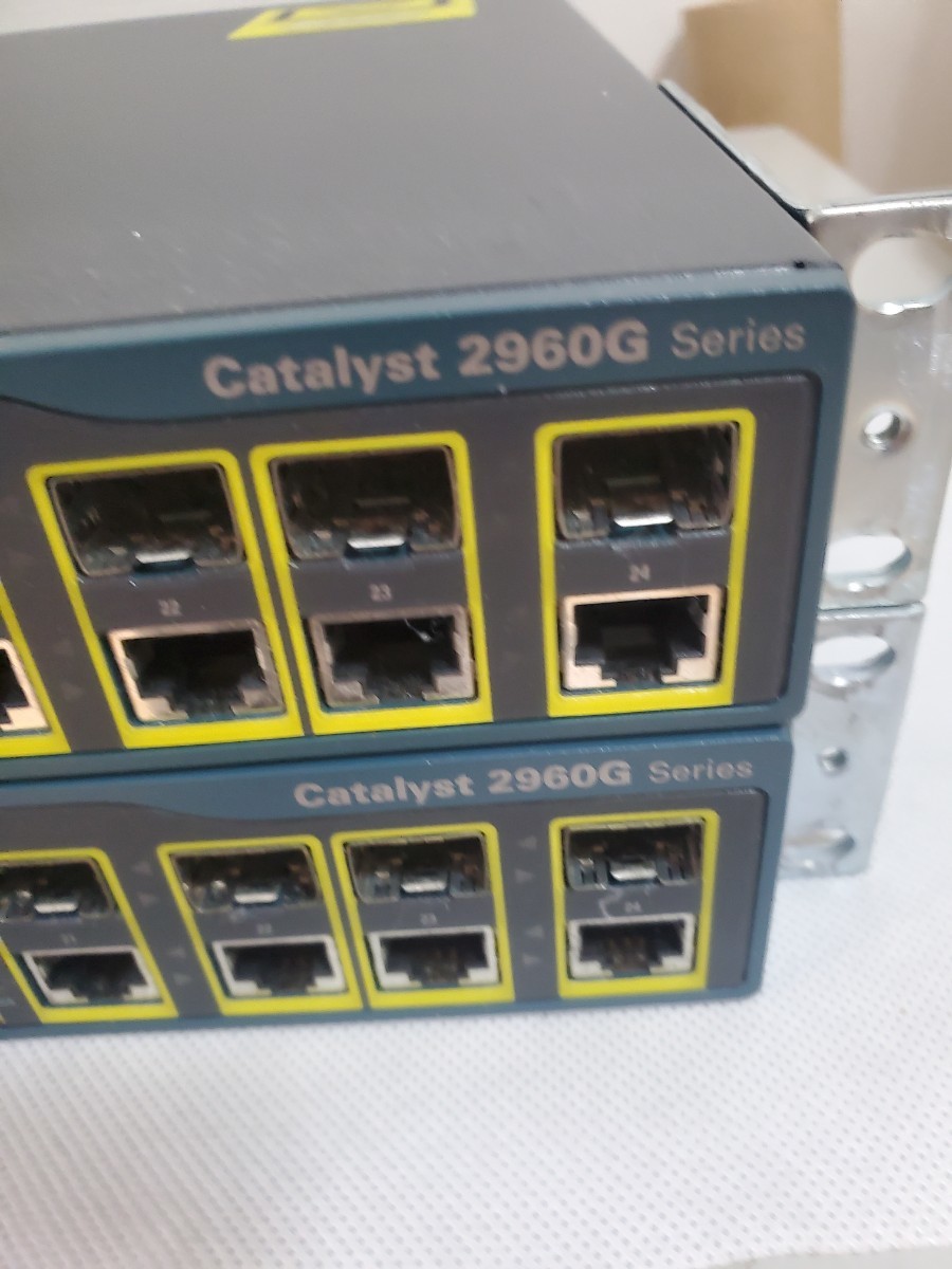 CISCO Systems Catalyst 2960 シリーズ WS-C2960G-24TC-L 通電済み 2台 電源ケーブル付き_画像2