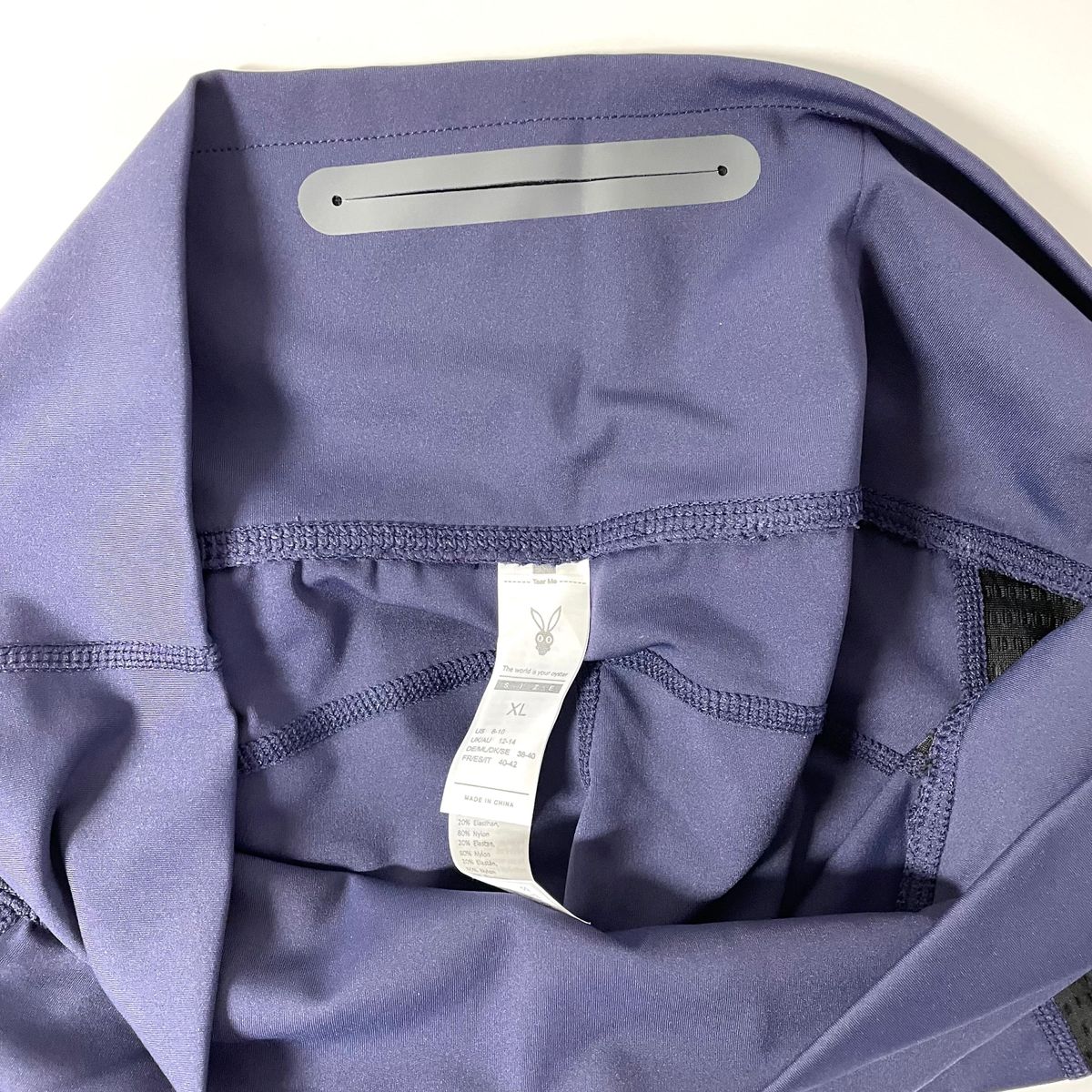 【未使用】ヨガハイウェストショーツ レディース ショートパンツ シャーリングポケット付き ネイビー(XLサイズ)