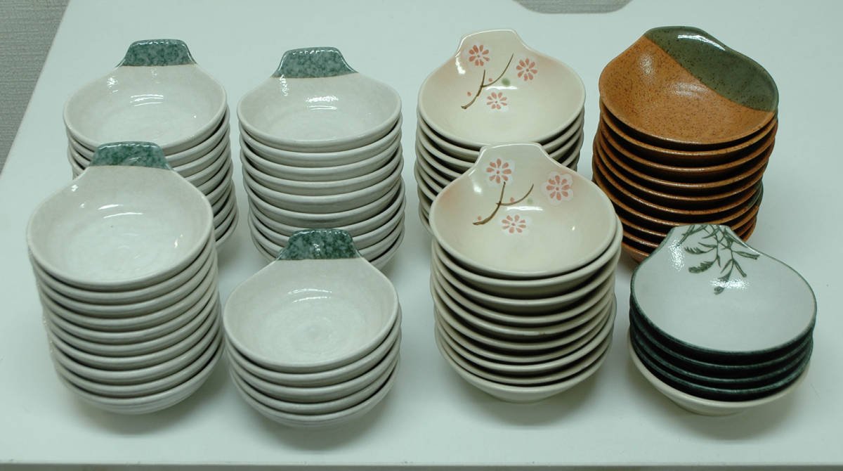 和食器 陶器 鍋 とんすい 取り皿 Φ12㎝×H4㎝ 70点セット_画像1