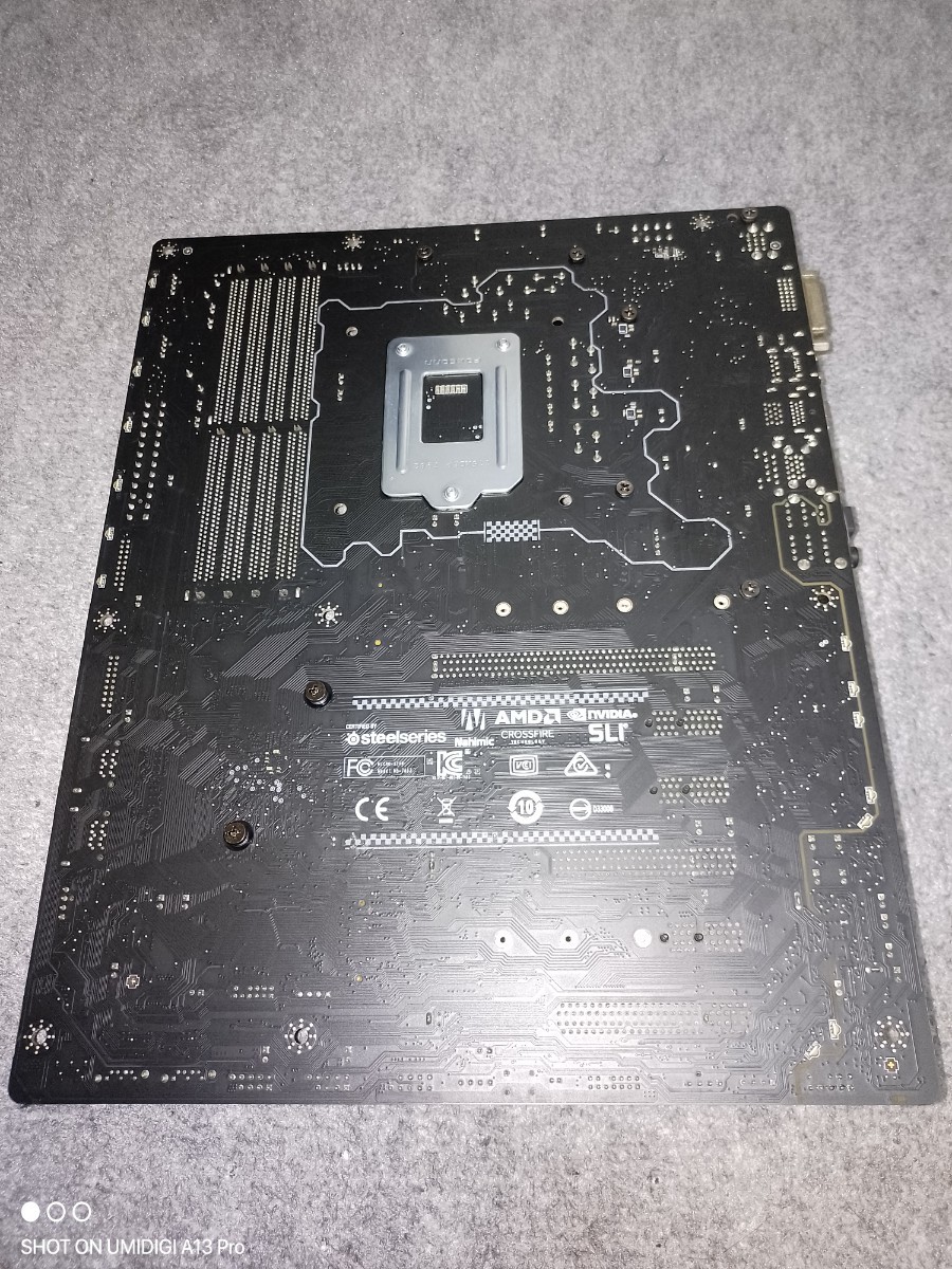 MSI MOTHERBOARD Z270 GAMING PRO CARBON (CORE i3-7100付き)ジャンク扱い_画像4