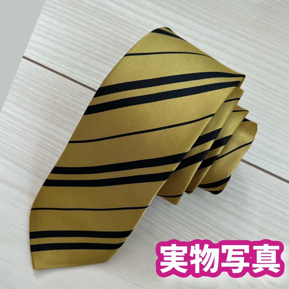 ハリーポッター ハッフルパフ(ローブ+杖+ネクタイ高品質コスプレ ハリーポッター ハッフルパフ(ローブ+杖+ネクタイ高品質コスプレ