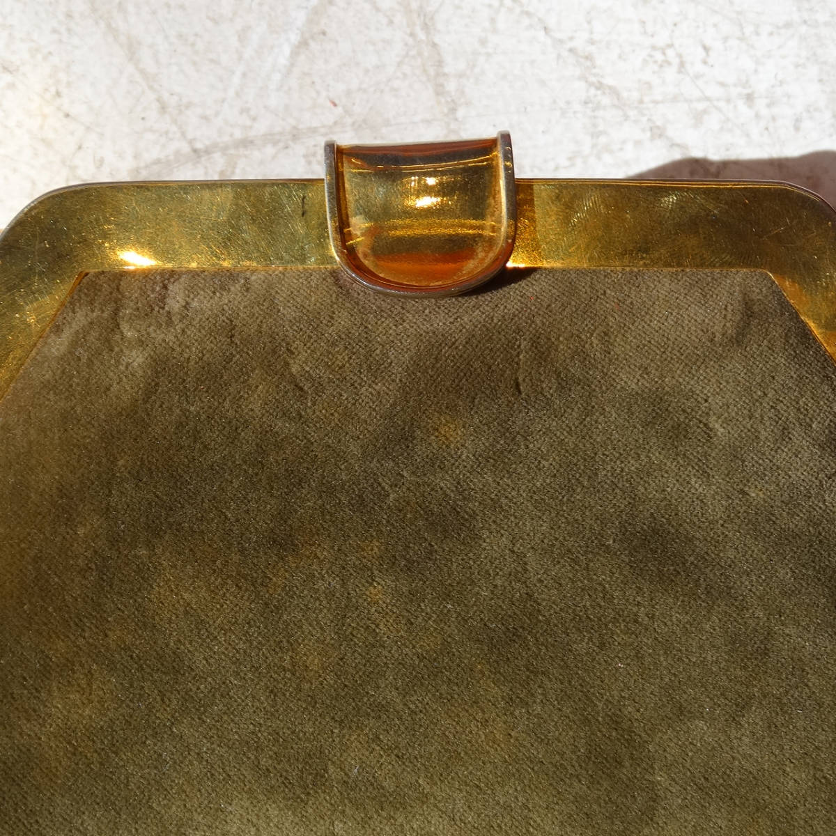 *60s Vintage khaki velvet × gold flame clutch bag