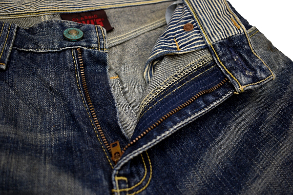 K-4220★Levi's リーバイス 502-0002 CLASSIC★色落ち抜群 鬼ひげ縦落ち蜂の巣 ヴィンテージ加工 濃紺デニム ストレートジーンズ W-32_画像3