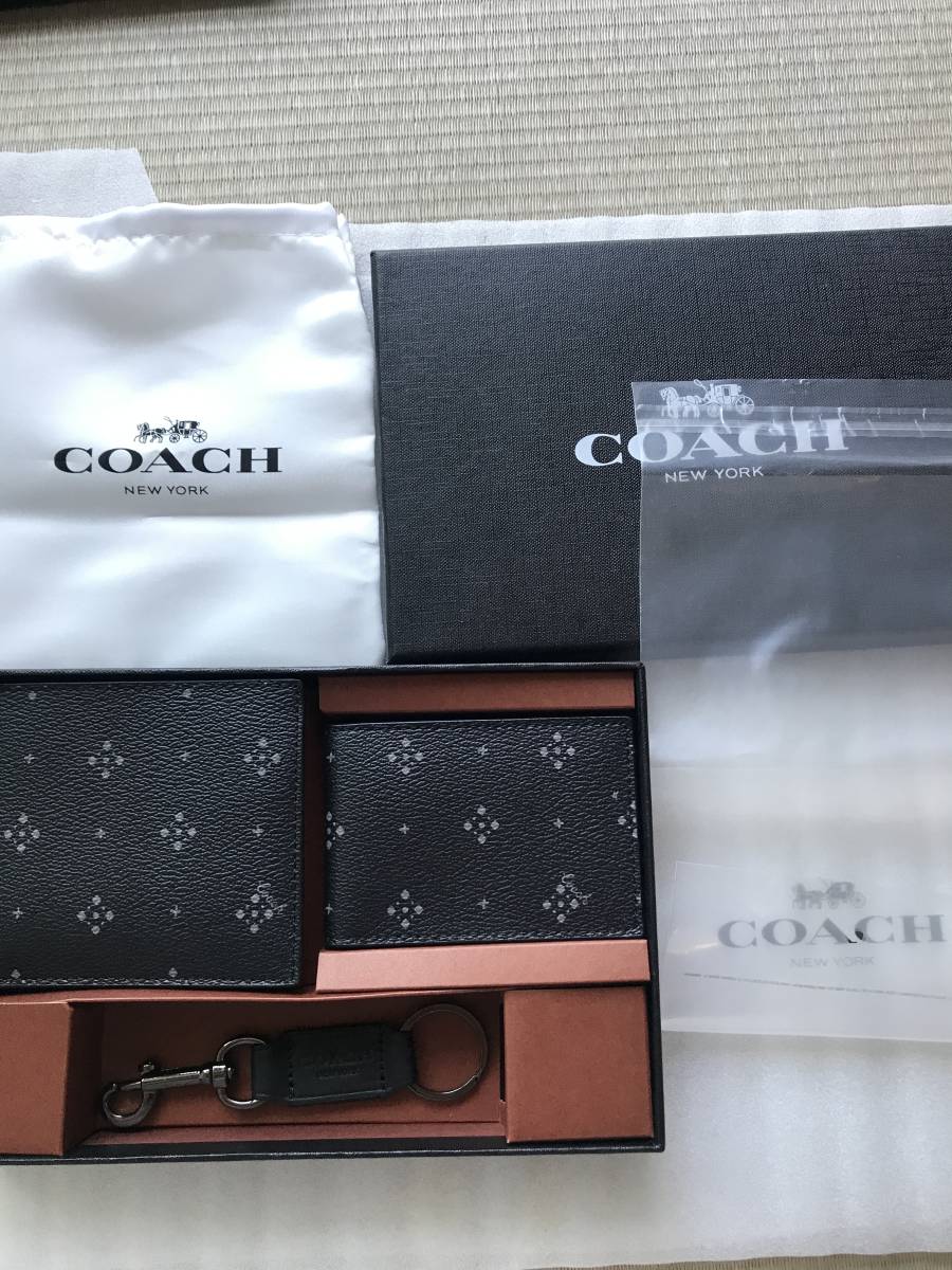 コーチ COACH 二つ折り財布 パスケース キーリング 3点セット プレゼント用など 他多数出品中