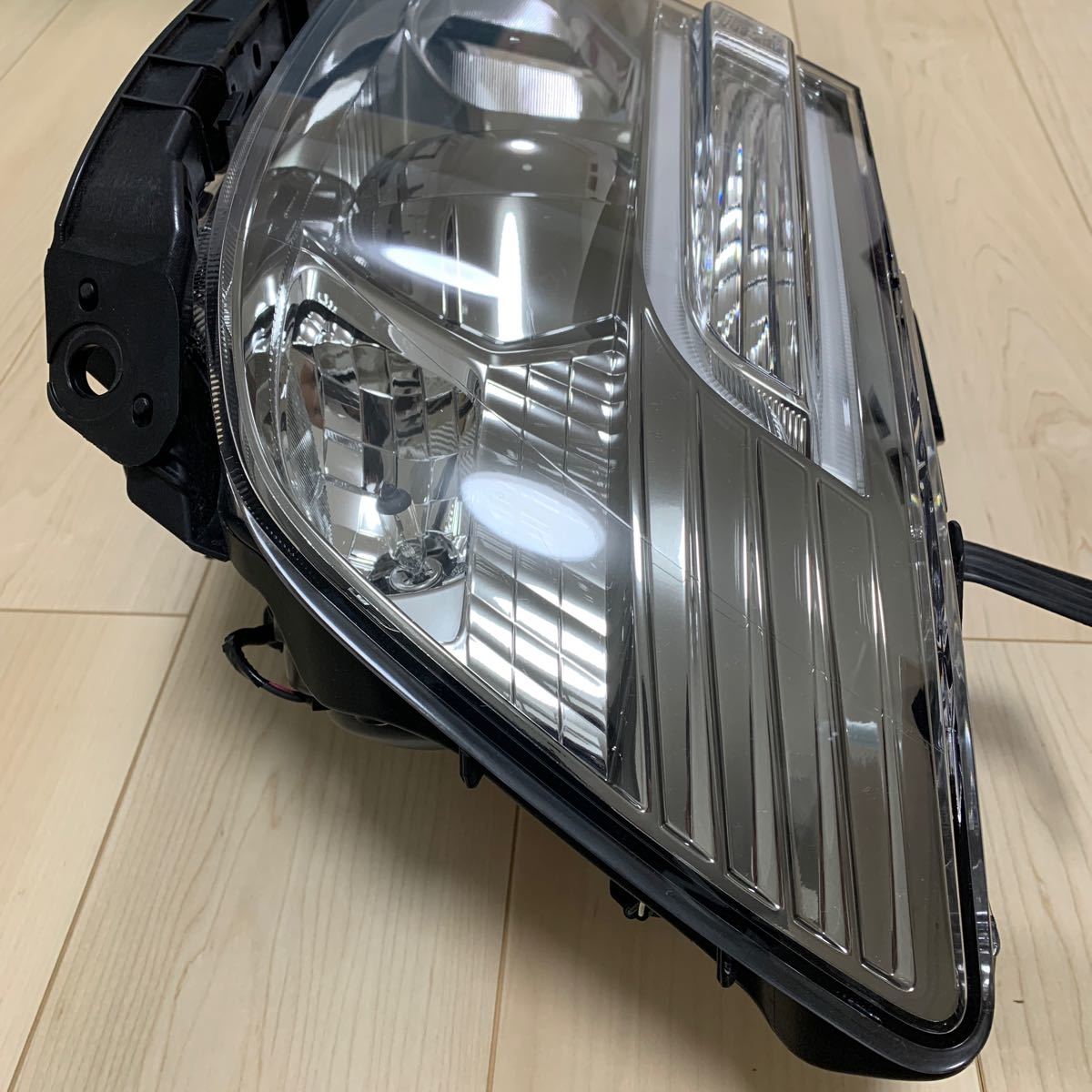 美品 HONDA ホンダ ステップワゴン スパーダ rk5 RK クールスピリット 後期 純正 HID ヘッドライト 助手席側 バラスト付き KOITO 100-62075_画像2