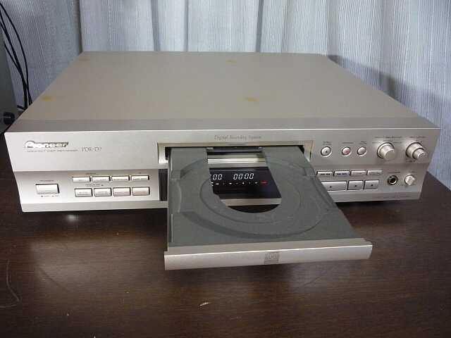 PIONEER CD錄像機PDR - D 7帶遙控器 原文:PIONEER CDレコーダー PDR-D7 リモコン付