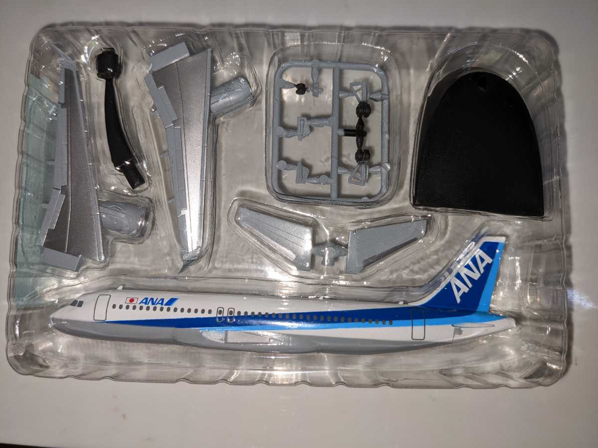1.ANA A320neo　1/300　日本のエアライン４　F-toys　ぼくは航空管制官　エフトイズ_画像2