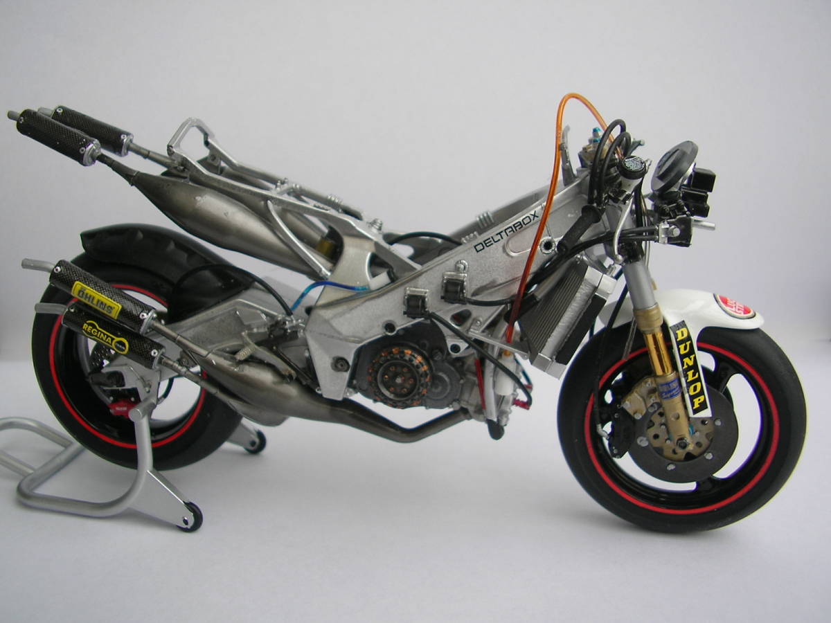 ☆長谷川1/12 YAMAHA YZR 500巴厘島巴厘島傳奇拉爾夫安德森成品☆ 原文:☆ハセガワ 1/12　YAMAHA YZR 500 バリバリ伝説　ラルフアンダーソン 完成品 ☆