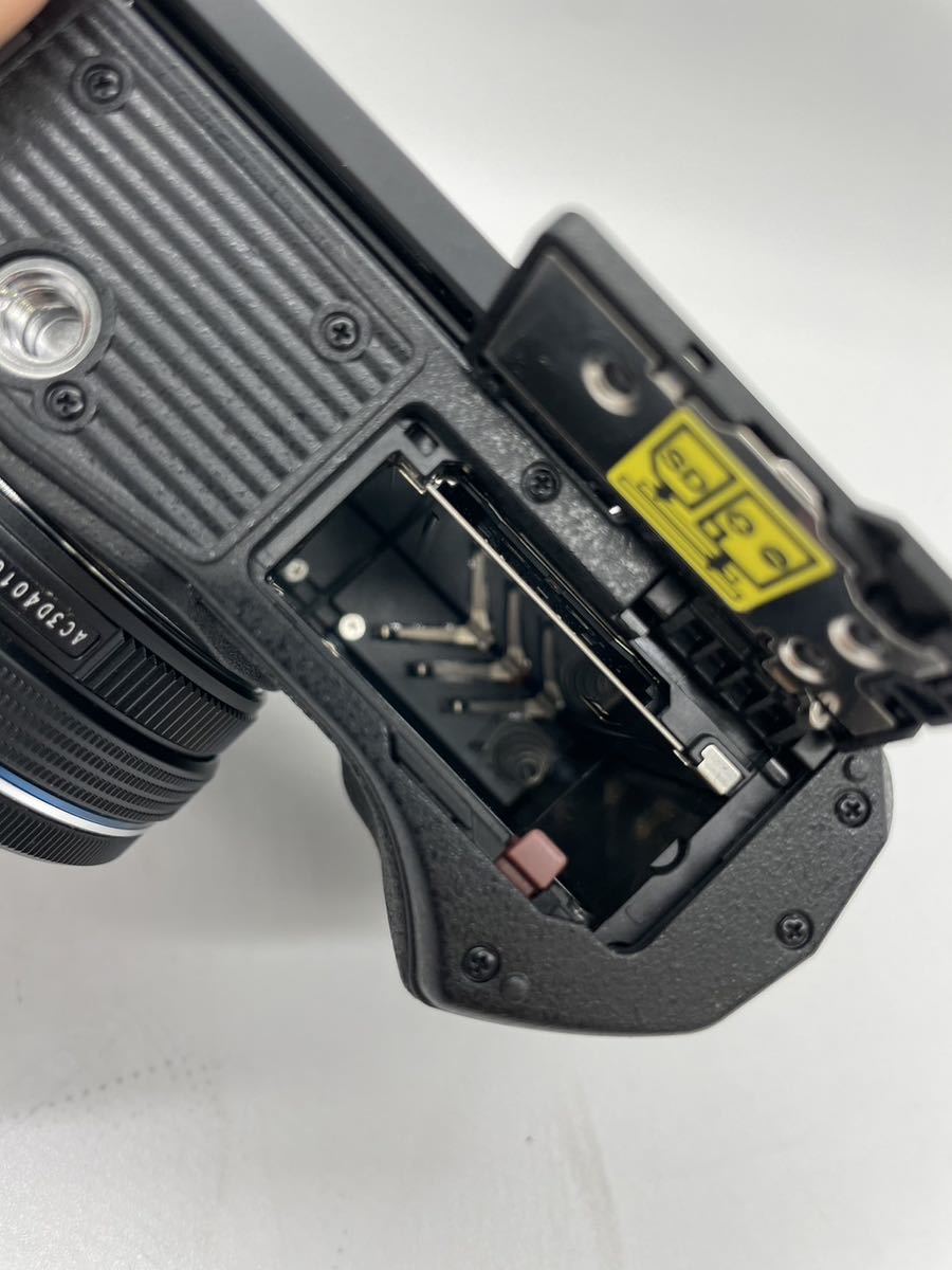 【動作品】OLYMPUS/オリンパス IM006 OM-D E-M10 Mark III /m.zuiko digital 14-42mm f3.5-5.6 ミラーレス一眼 デジタルカメラ _画像6