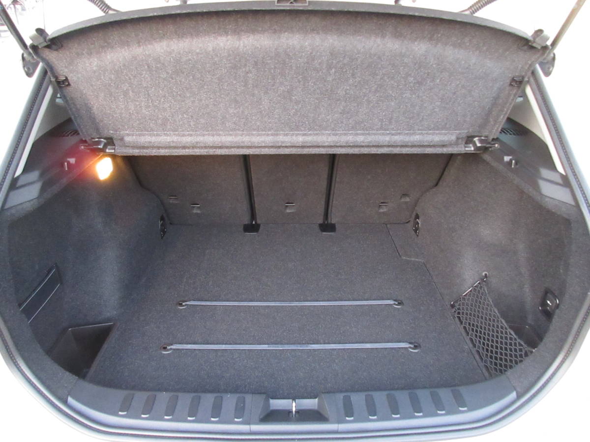 BMW X1 sドライブ18i　下取特価　車検Ｒ７年８月２０日　ナビＴＶ　バックカメラ　Bluetooth　走行約7.1万キロ　全国名変可_画像8