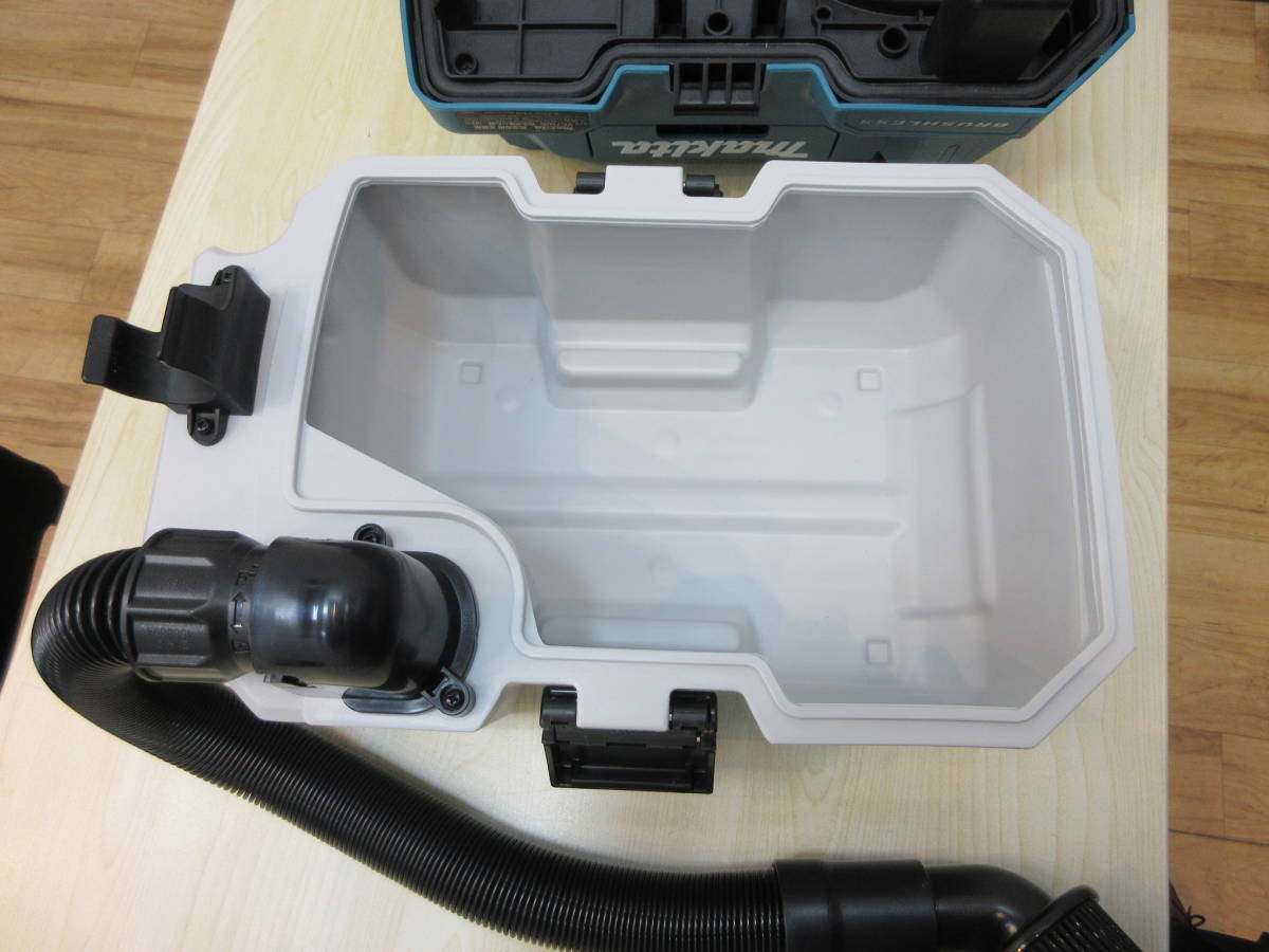 23121 保管品 動作未確認 マキタ makita 18V 充電式集じん機 乾湿両用) 業務用 VC750D 本体のみ バッテリー別_画像5