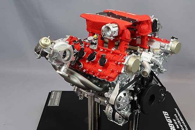 TOPART COLLECTION トップアートコレクション 1/6 フェラーリ 488 GTB エンジン　未開封　511FF00A