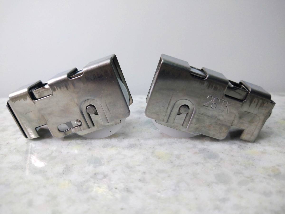最安値)三協サッシ 3K-E2窓用戸車 3K1076 1セット2個 入り 最安値)三協サッシ 3K-E2窓用戸車 3K1076 1セット2個 入り