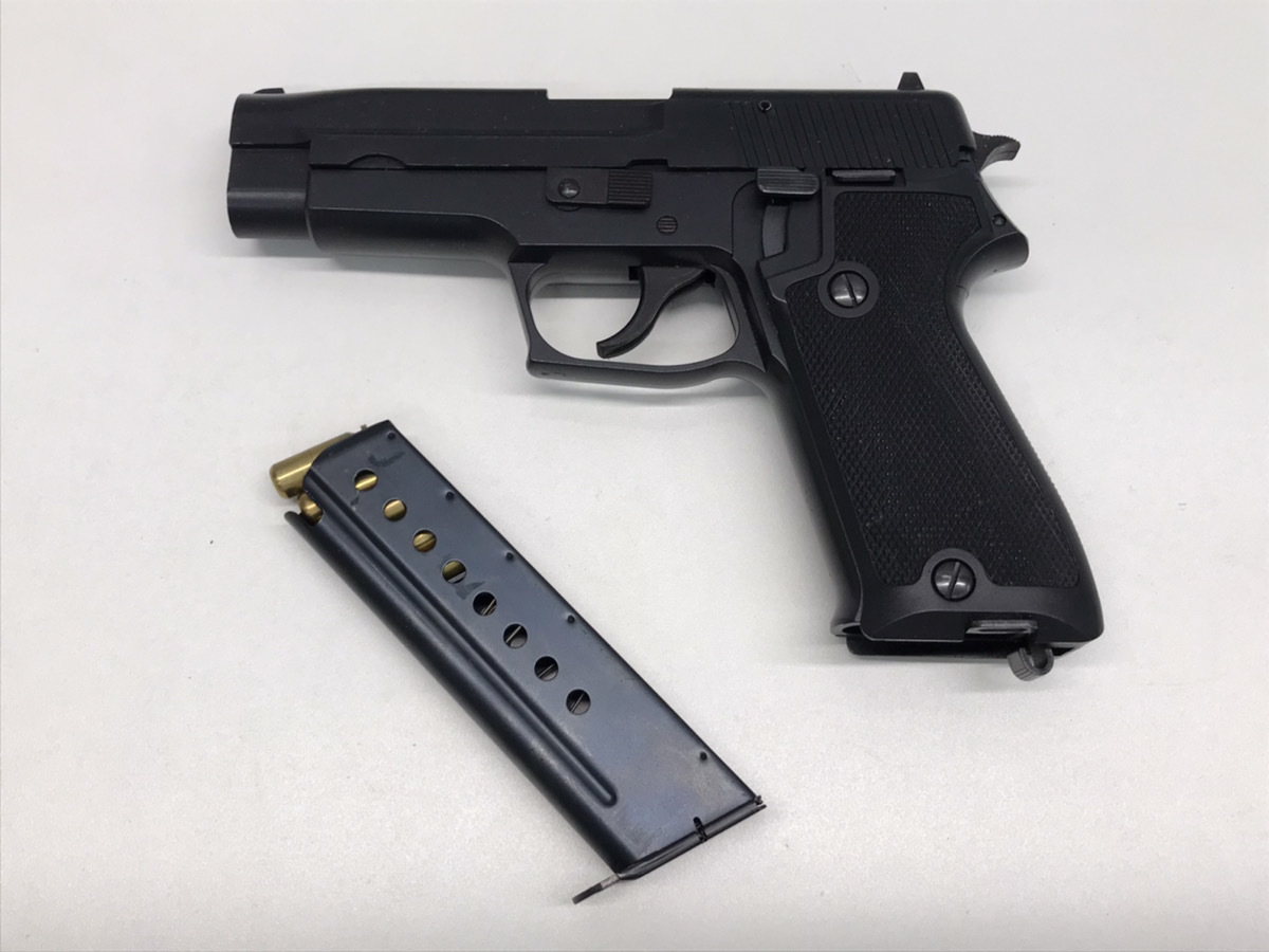 MGC SIG-SAUER P 220 陸上自衛隊バージョン 新日本模型-