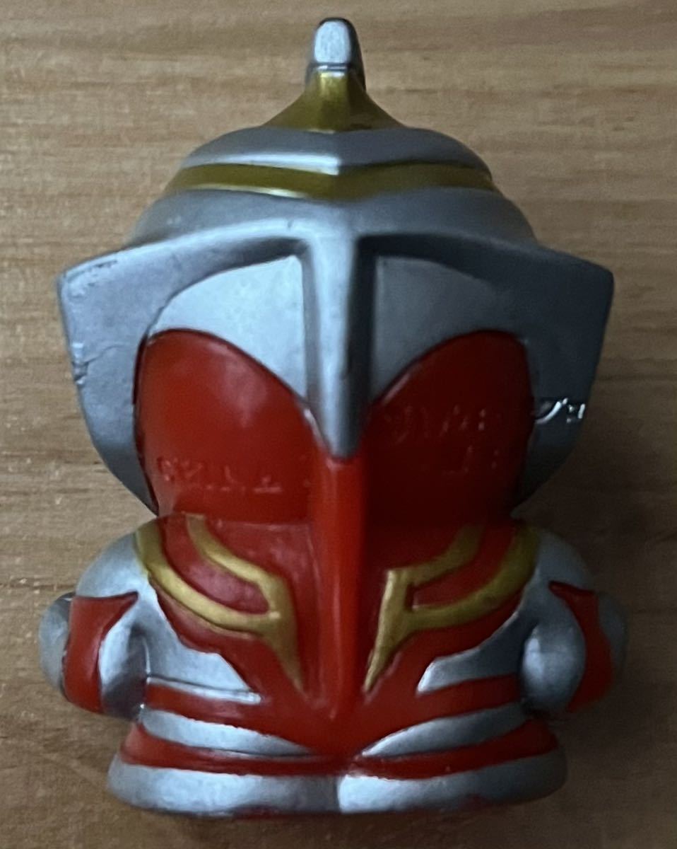 * Ultraman Ultraman Gaya V1 палец кукла sofvi фигурка б/у SD