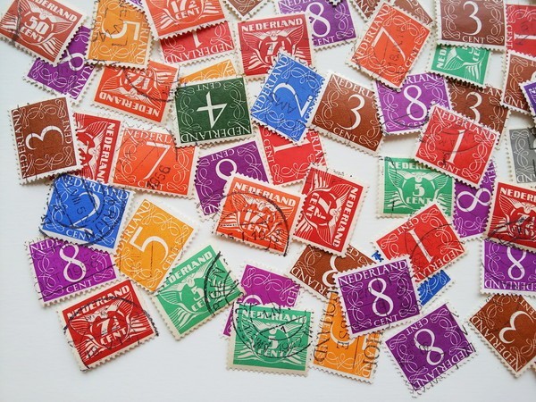 即決 オランダ 数字 切手 使用済み 150枚 ヴィンテージ ヨーロッパ かわいい 海外 外国 古い 味紙 紙もの アジ紙 コラージュ素材に_画像6