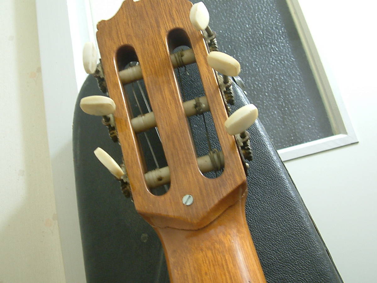 MITURU TAMURA　1965　ギターです。_画像5