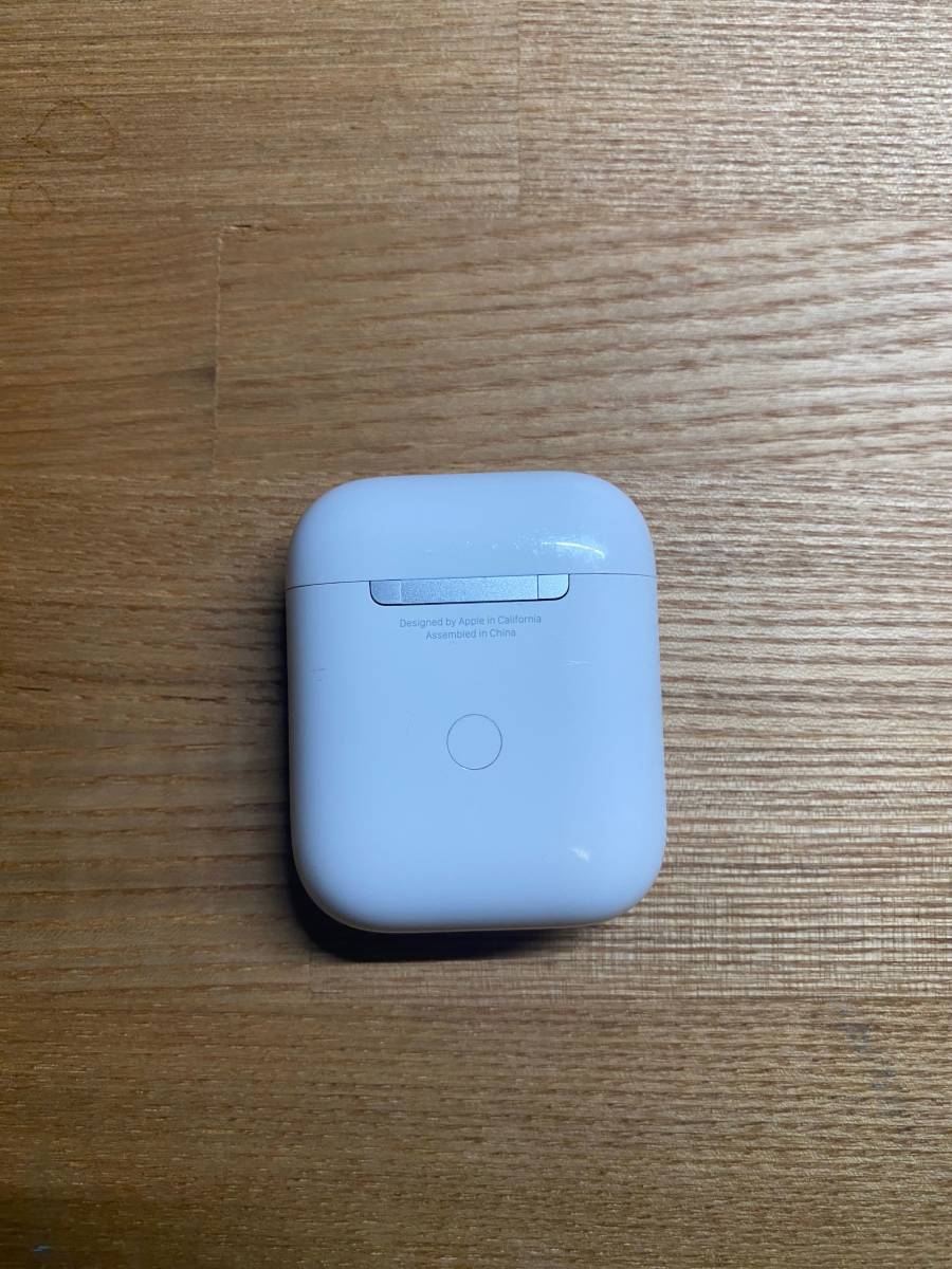 【ジャンク】AirPods with Wireless Charging Case 第2世代 MRXJ2J/A_画像2