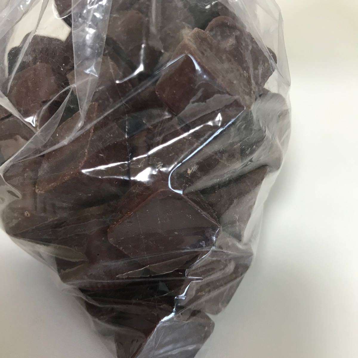 ★送料無料！生クリームホワイトチョコ＆クッキークリームクランチ裸品　お買い得　格安★_画像2