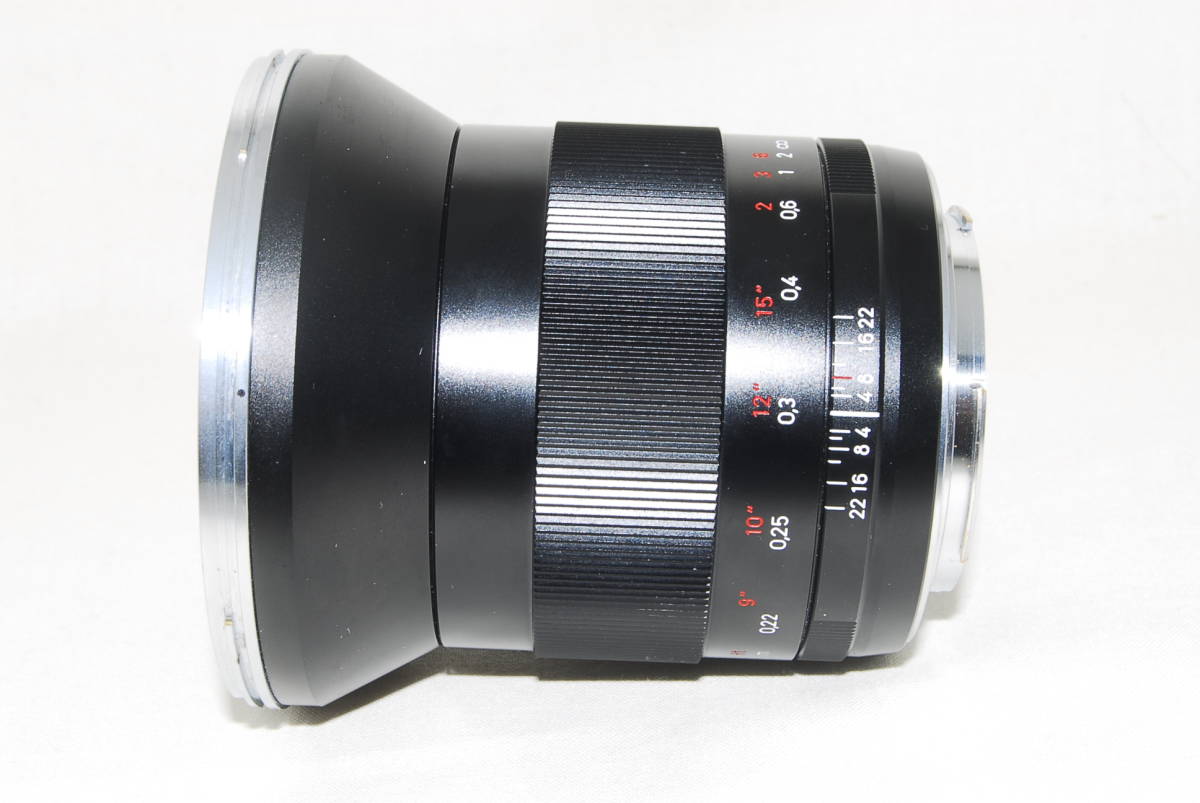 ★良品★Carl Zeiss DISTAGON ディスタゴン T* 21mm F2.8 ZE CANON キャノン EFマウント フード付き♪_画像4