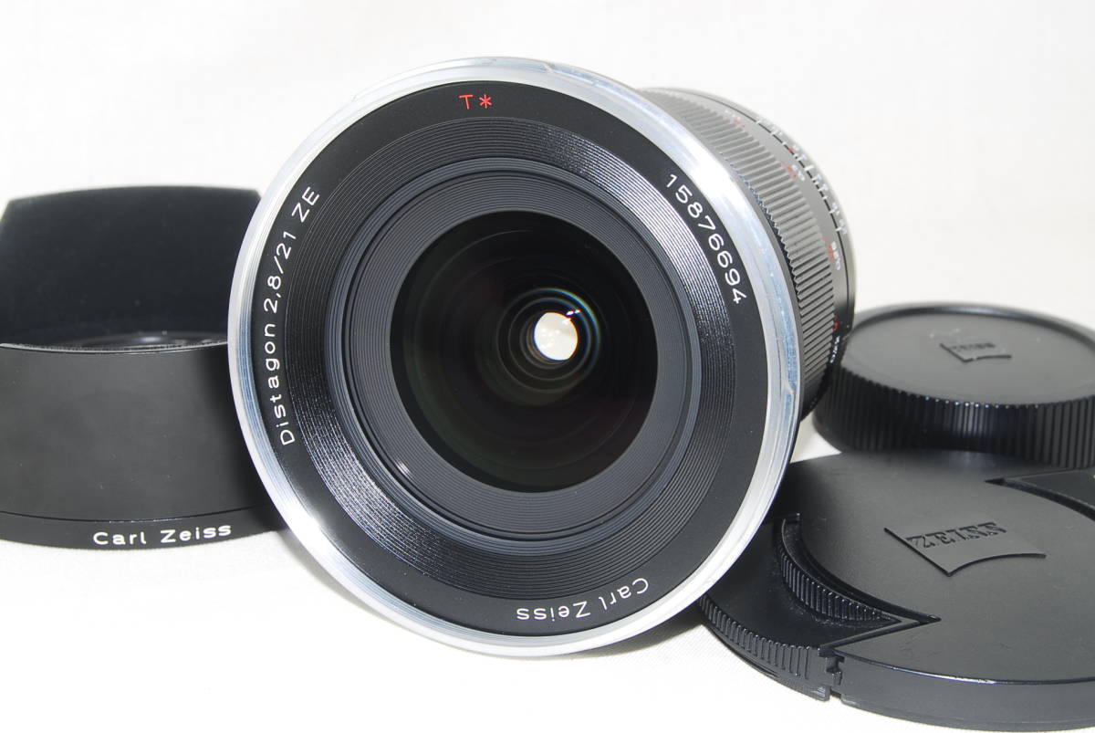 ★良品★Carl Zeiss DISTAGON ディスタゴン T* 21mm F2.8 ZE CANON キャノン EFマウント フード付き♪_画像2