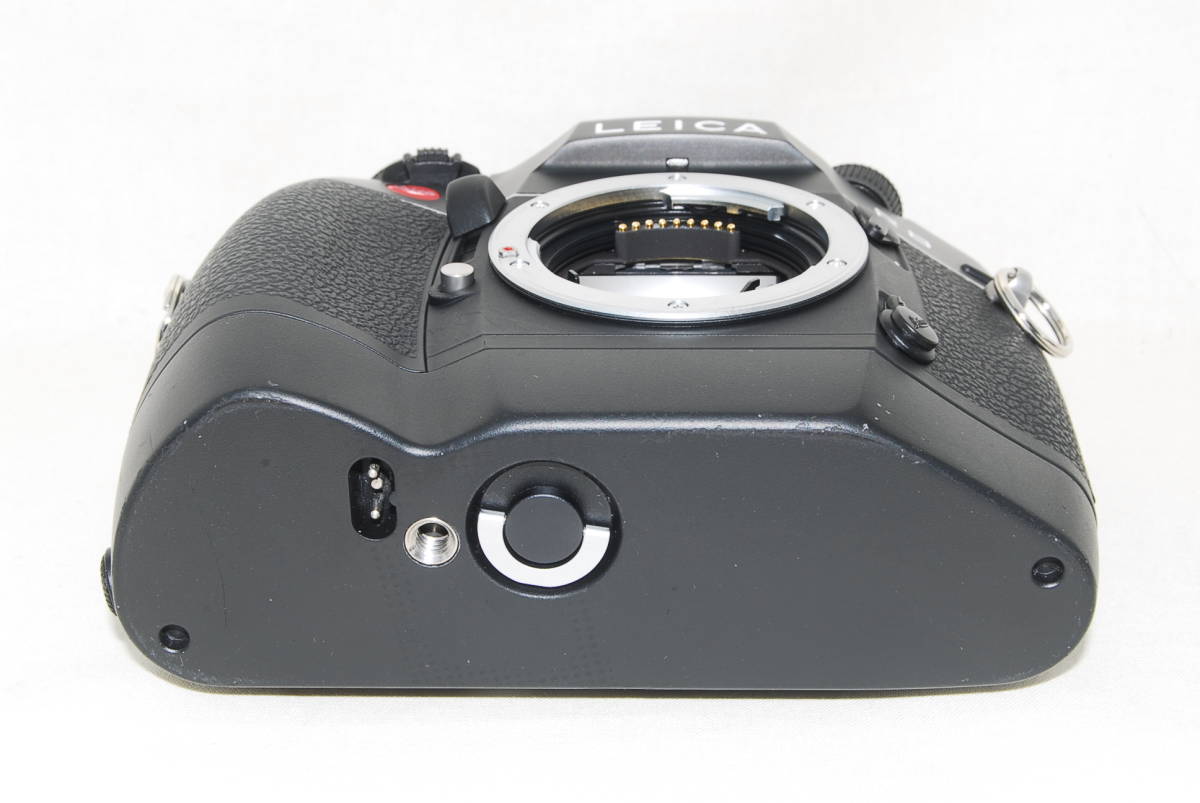 良品 Leica ライカ R8 ブラック ボディ MOTOR-WINDER R8/R9 良品 Leica ライカ R8 ブラック ボディ MOTOR-WINDER R8/R9
