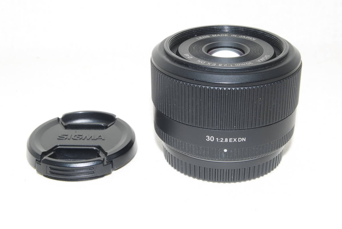 * superior article *SIGMA Sigma 30mm F2.8 EX DN MFT micro four sa-z!