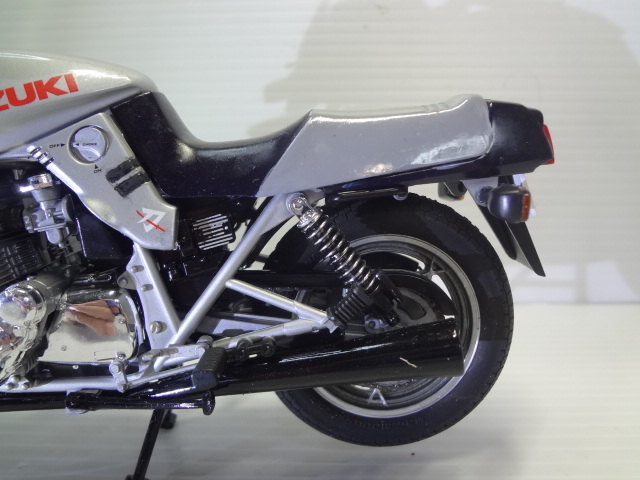 １／１２ スズキ ＧＳＸ１１００Ｓ 刀 カタナ 塗装済 完成品 訳アリ _画像5