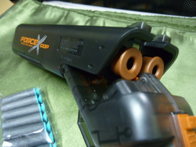 Q,新型超ショットダブルバレルショットガンタイプ排弾式廃莢式散弾銃NERFスポンジ弾エアーガンです。_画像4