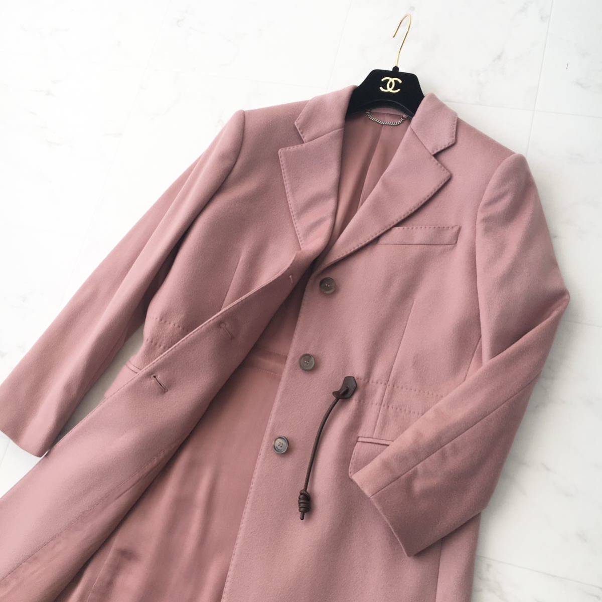 新作美品 Salvatore Ferragamo フェラガモ カシミヤ 100% コート 新作美品 Salvatore Ferragamo フェラガモ カシミヤ 100% コート