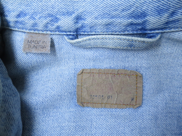 80s Levi‘ｓ リーバイス 70501-01 1st デニム ジャケット M ショート丈 ファースト ユーロ チュニジア製 アイスブルー レディース_画像3