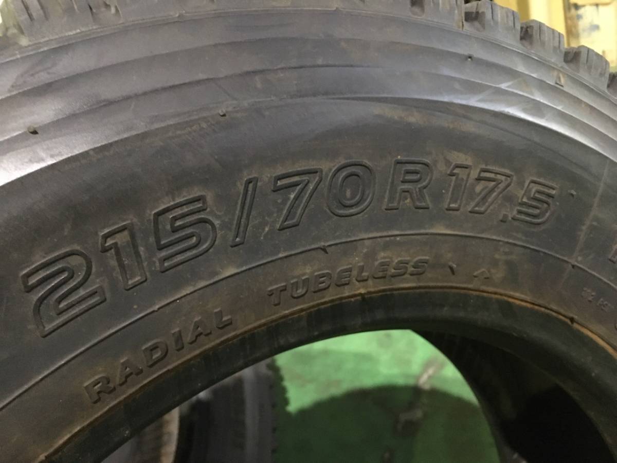 x876-3-11 ☆215/70R17.5 中古6本♪ トーヨー M919 スタッドレス 2019年製 残溝13～12ｍｍ！ k180_画像9