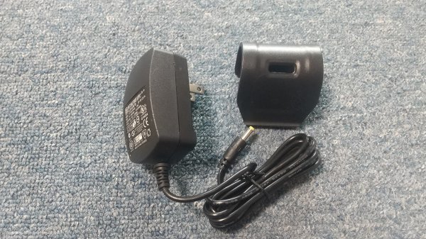 ガーミン DC40 充電器 心もとな 中古 動作確認済み【 Garmin GPS ガーミン DC40 充電器 心もとな 中古 動作確認済み【 Garmin GPS