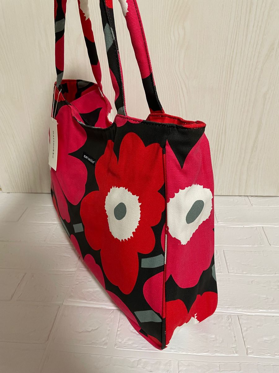 新品　Marimekko マリメッコ トートバッグ  ウニッコ