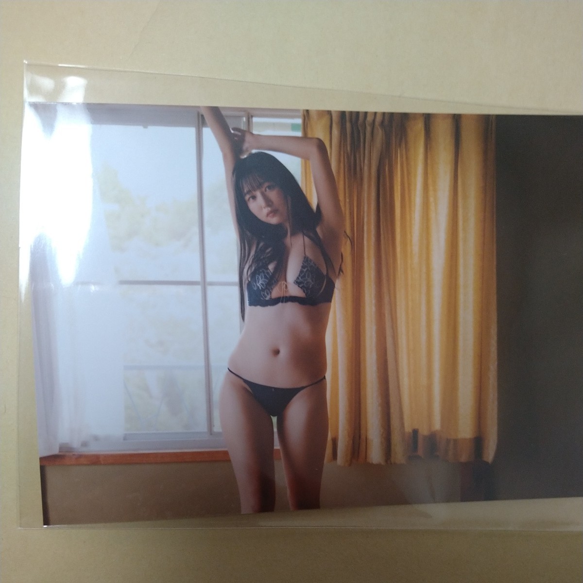 我妻ゆりか　最新DVD「きみと遠距離恋愛中」特典生写真H_画像1