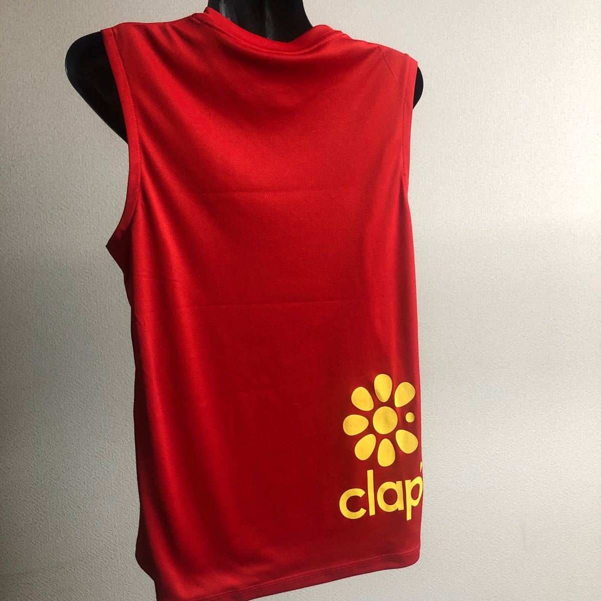 clap クラップ　女性　Ｍサイズ　赤　ノースリーブ　ドルマン　Tシャツ　エアロビクス　ダンス　ズンバ　ヨガ　ランニング　匿名送付_画像5