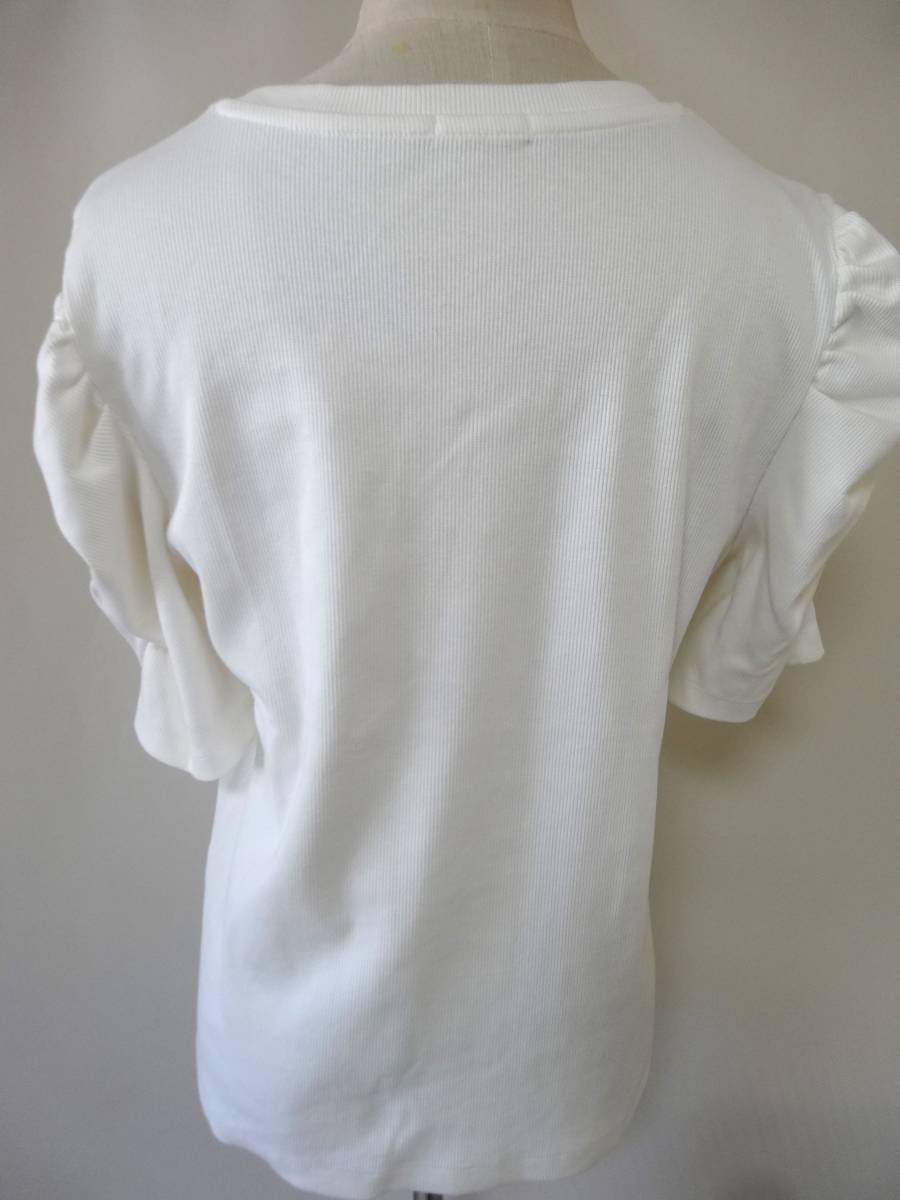 GU ジーユー リブボリューム スリーブ コンパクト Tシャツ L（B36）_画像2
